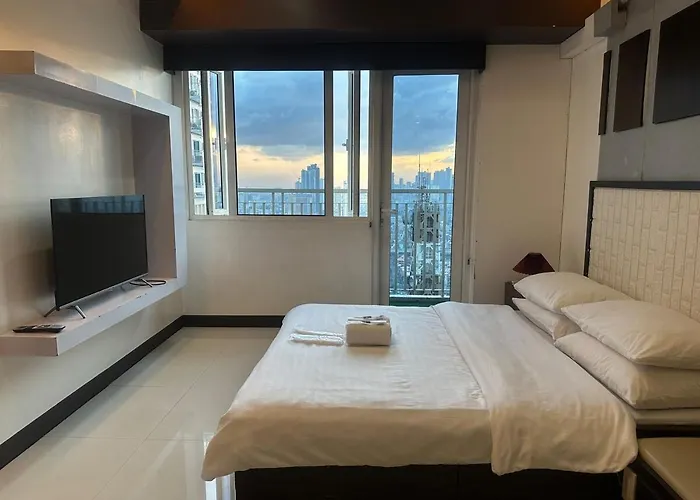 The Only Double Unit At Sun Residences Qc Aparthotel